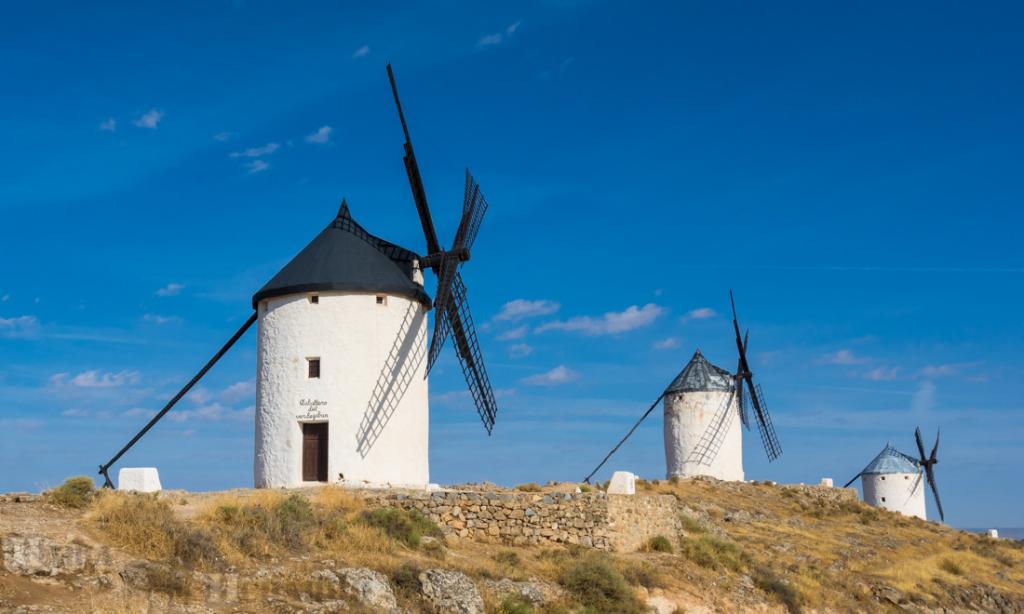 Ферма, яка виробляє паливо в пустелі